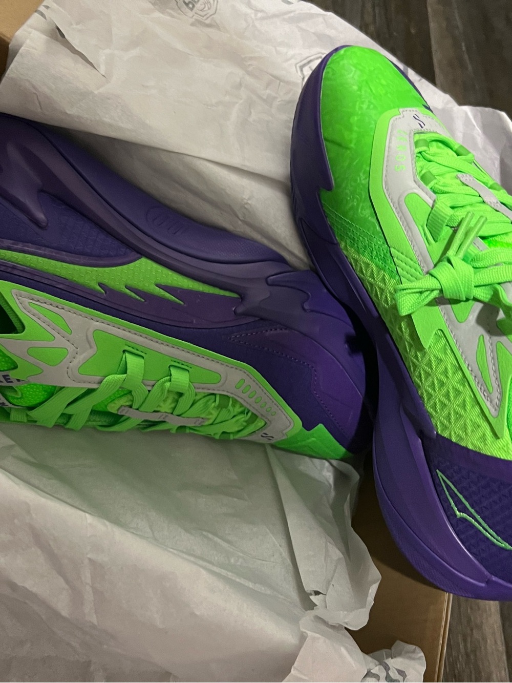Puma Scooter Zeros II NXT Pro Hoops in Violet and Fluoro Green